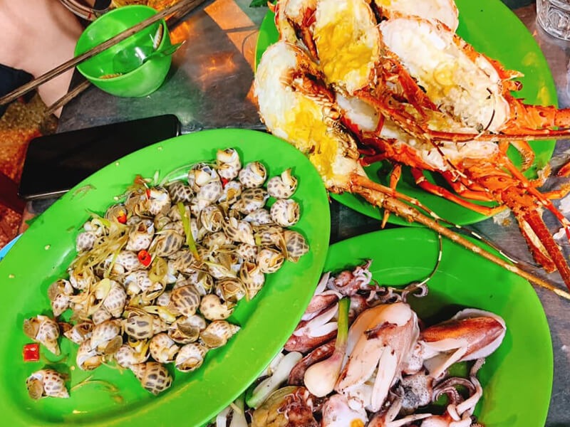 Gợi ý các quán ăn nhậu, nhà hàng hải sản ngon tại Nha Trang