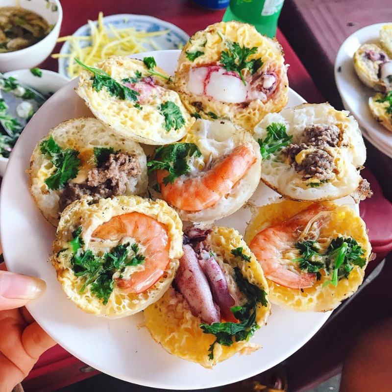 Quán bánh căn, bánh xèo tôm mực hải sản ngon nổi tiếng tại Nha Trang